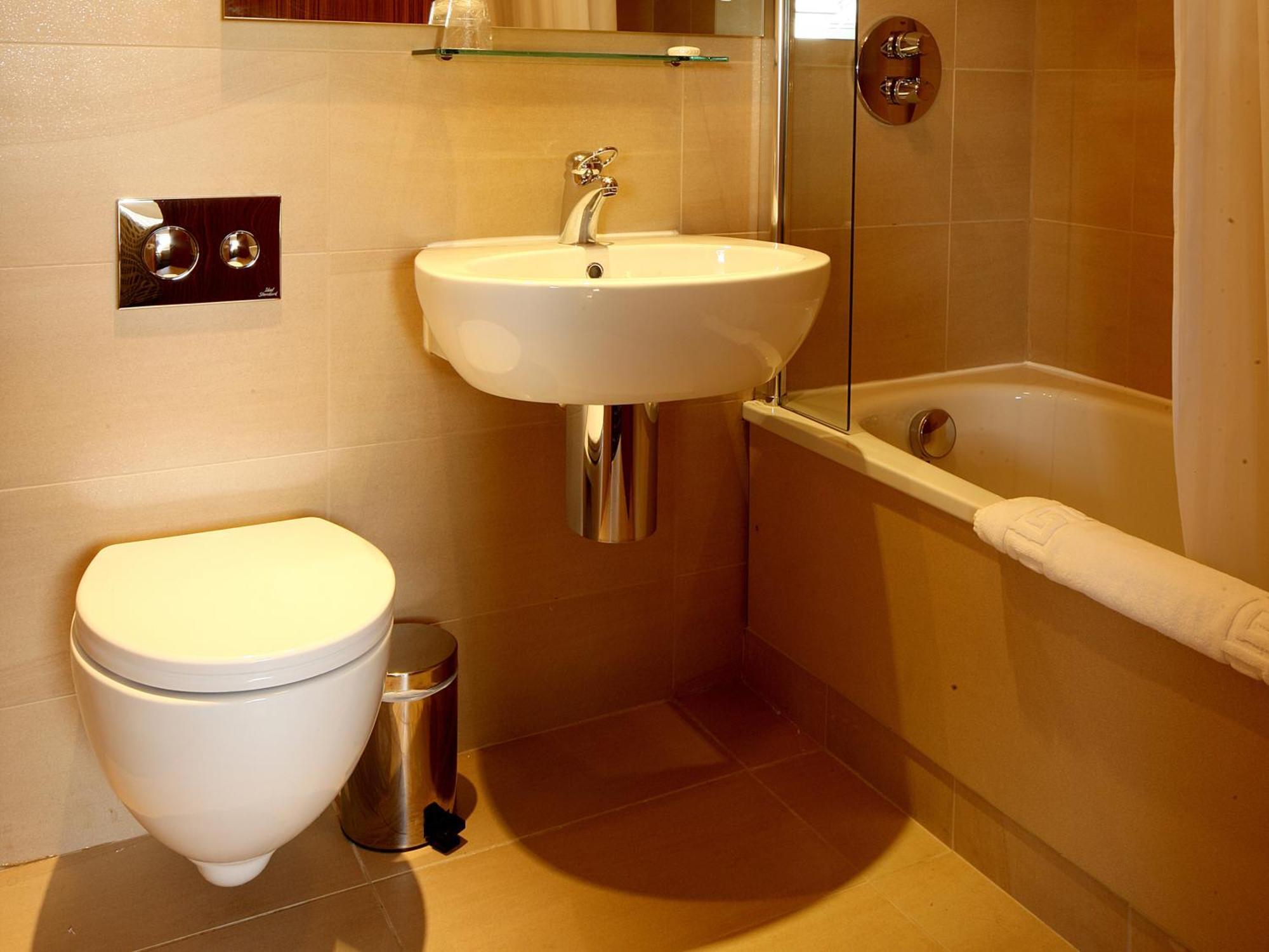 The Royal Toby Hotel Rochdale Esterno foto