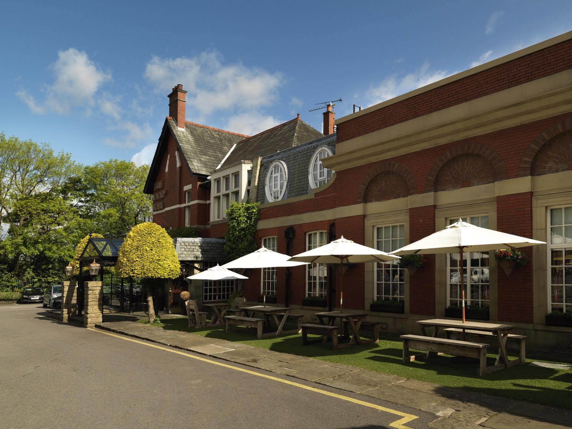 The Royal Toby Hotel Rochdale Esterno foto
