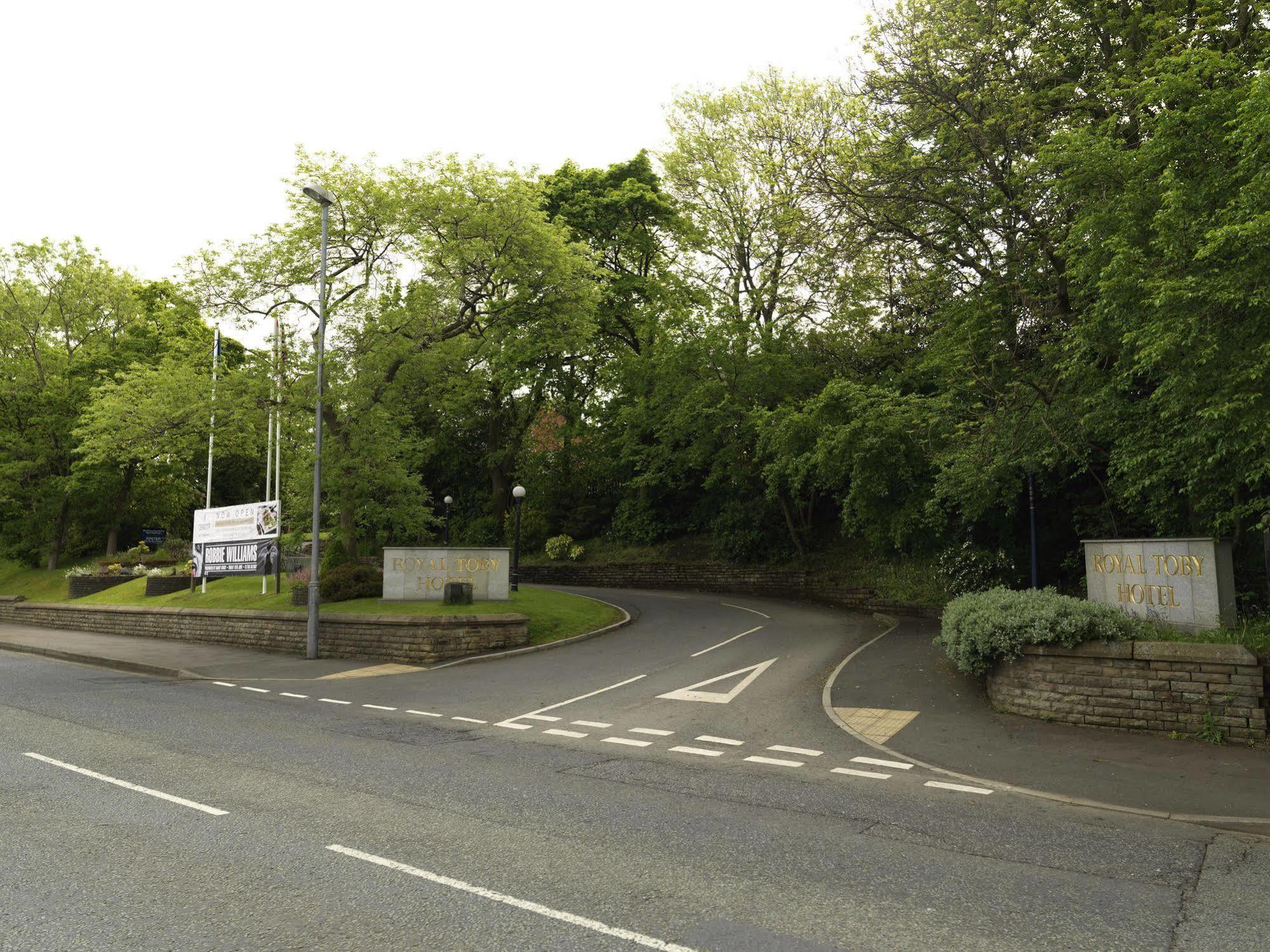 The Royal Toby Hotel Rochdale Esterno foto