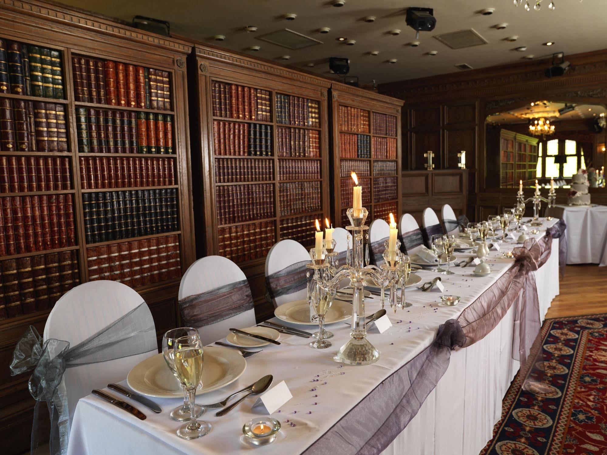 The Royal Toby Hotel Rochdale Esterno foto